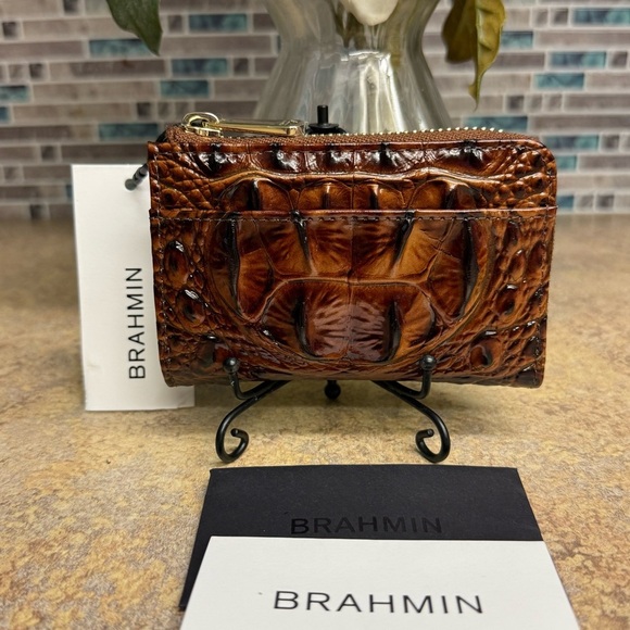 NWT Brahmin Anita classic Pecan wallet - Picture 2 of 3